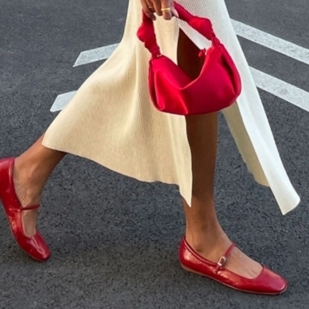 ❤️▪️DOLCE VITA ▪️REYES CRINKLE FLAT - RED CRINKLE PATENT Size 10.5